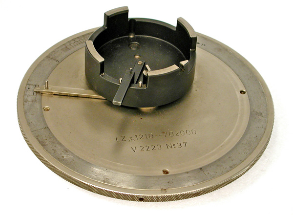 V-2223c.jpg
