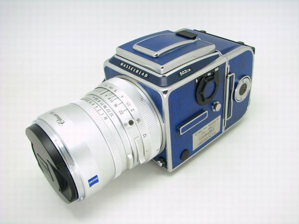 Hasselblad 503CW Blue Limited Edition-01.jpg