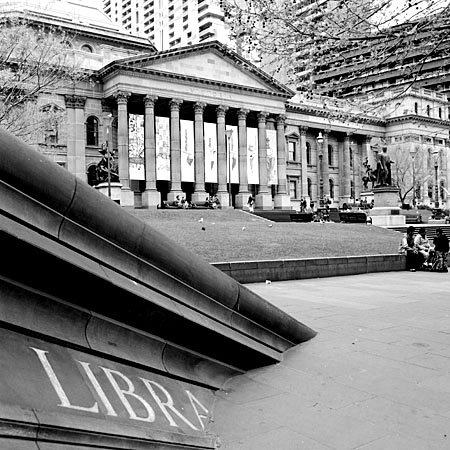 melb-library-B&W-6x6-13 oct08.jpg