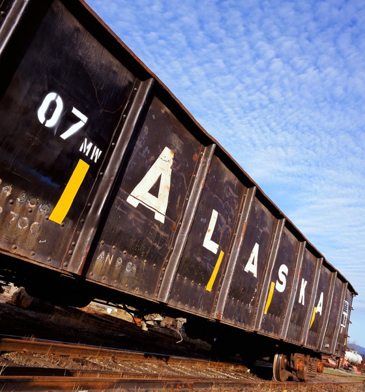 Hasselblad 90450009 Alaska RR Car Color.jpg