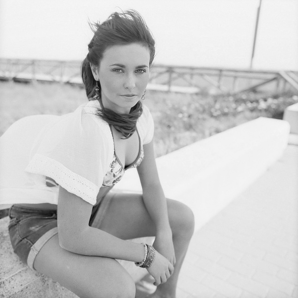 Claire-2_BW_fb.jpg