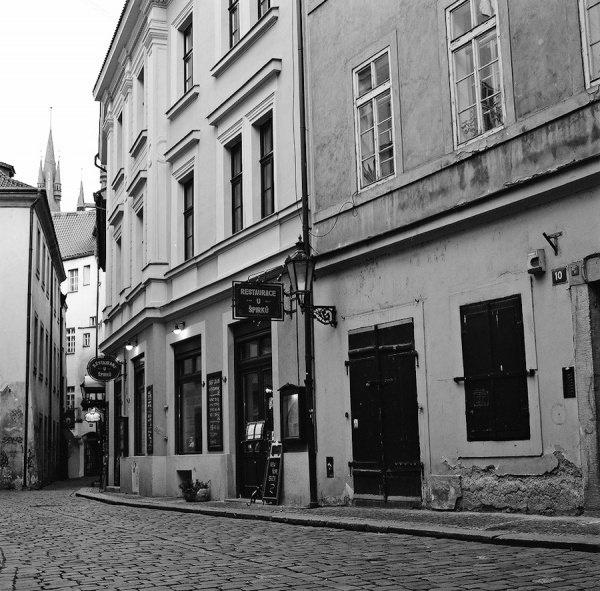 Ilford XP2 Super 400 Prague 008.jpg