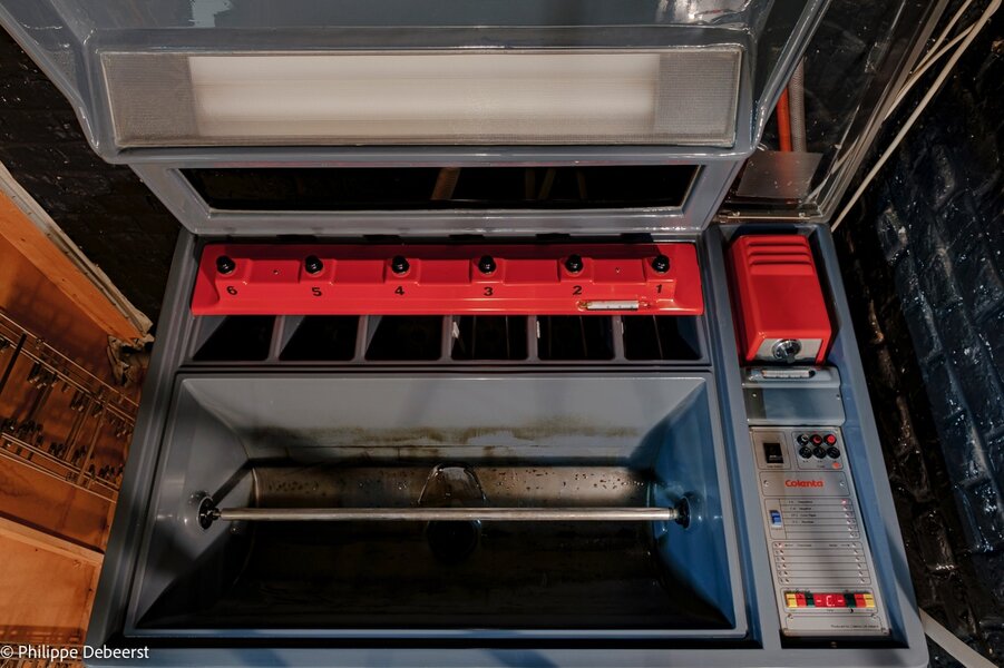 1 ALGEMEEN BINNENZICHT.jpg